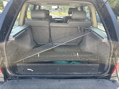 Lot 21 - Land Rover, Range Rover 2.5 DSE Automatic, reg. no. NM02 BXL