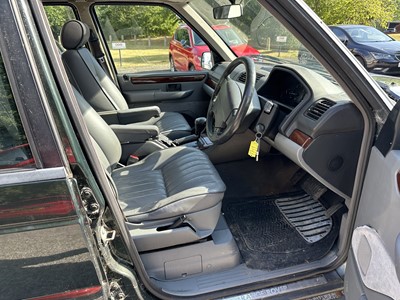 Lot 21 - Land Rover, Range Rover 2.5 DSE Automatic, reg. no. NM02 BXL