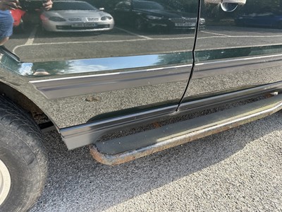 Lot 21 - Land Rover, Range Rover 2.5 DSE Automatic, reg. no. NM02 BXL