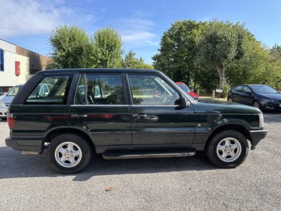 Lot 21 - Land Rover, Range Rover 2.5 DSE Automatic, reg. no. NM02 BXL