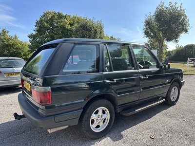 Lot 21 - Land Rover, Range Rover 2.5 DSE Automatic, reg. no. NM02 BXL