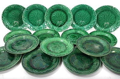 Lot 169 - Collection of Wedgwood green glazed leaf plates