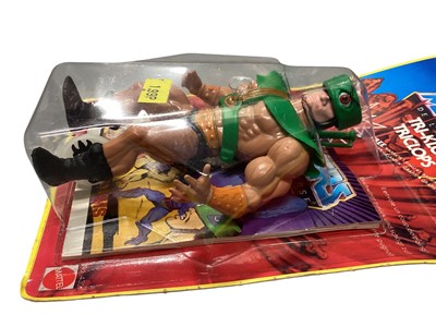 Lot 11 - Mattel (c1982) Masters of the Universe & Maitres de L'Univers dual logo Tri-Klops No.4301, Stratos No.5047 & Stinkor Puantor No.9236 (card very creased) 6" action figures, on card and b...