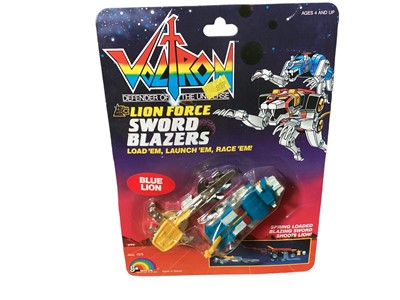 Lot 14 - Matchbox (c1984) Voltron II Defender of the Universe Deluxe Gladiator Set, boxed No.700220 (x2), LJN Toys Blue Lion & Lotar's Ship, on card with bubblepack and Toy Biz Marvel Universe 10" a...