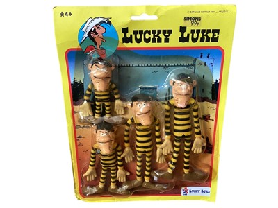 Lot 25 - Mixed lot of vintage toys including Pedigree Sindy Outfit No.43023, Mego Corps Johnnie Jackson Resue Outfit, CEJI Lucky Luke, A-Toys Battle, Tonka action figures & McFarlane Toys Spawn (qty)...