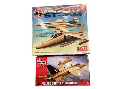 Lot 44 - Airfix HO-OO Scale Gun Emplacement Assault Set No.51650-7, Scale 1:24 James Bond Autogyro No.04401 and other model kits (qty)