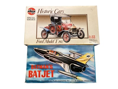 Lot 44 - Airfix HO-OO Scale Gun Emplacement Assault Set No.51650-7, Scale 1:24 James Bond Autogyro No.04401 and other model kits (qty)