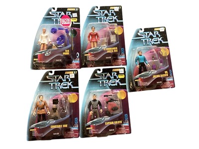 Lot 58 - Playmates Star Wars, Hasbro Toys Stargate, ELC Space Quest & Kenner Aliens action figures & accessories (3 boxes)
