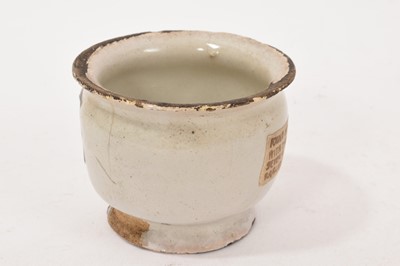 Lot 1071 - 17th century ointment pot