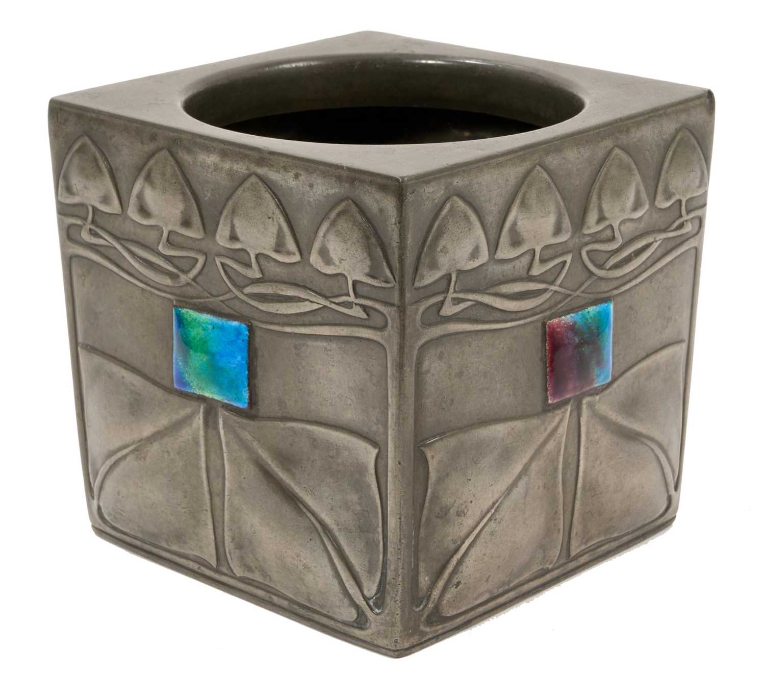 Lot 993 - Liberty Tudric pewter biscuit barrel