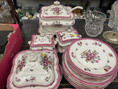 Lot 146 - Collection of Booths Lowestoft pattern tablewares
