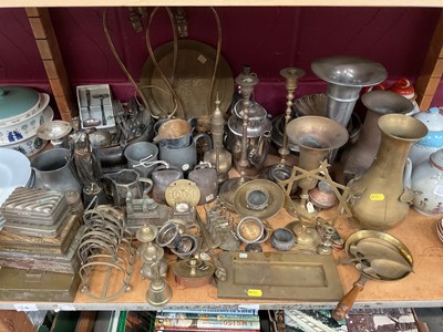 Lot 738 - Collection of brasswre and other metalwares