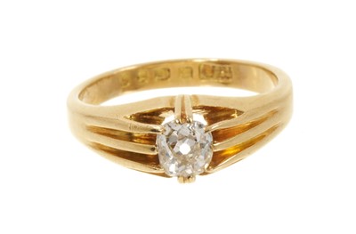 Lot 632 - Antique diamond single stone signet ring with an oval old cut diamond estimated to weigh approximately 0.55cts in heavy claw setting, London 1931.