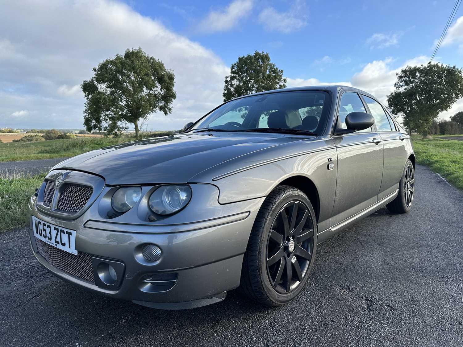 Lot 1 - 2003 MG ZT 260 saloon, 4601cc 4 door saloon, manual, reg. no. WG53 ZCT