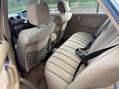 Lot 5 - 1983 Mercedes - Benz 280E W123, 2746cc, automatic, 4 door saloon, reg. no. OGK 17Y