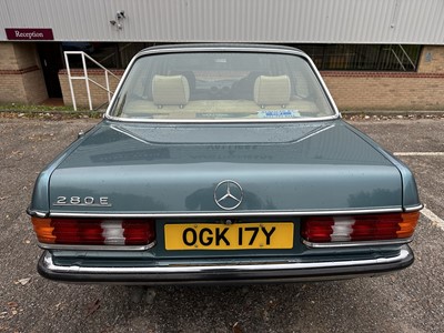 Lot 5 - 1983 Mercedes - Benz 280E W123, 2746cc, automatic, 4 door saloon, reg. no. OGK 17Y