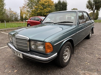 Lot 5 - 1983 Mercedes - Benz 280E W123, 2746cc, automatic, 4 door saloon, reg. no. OGK 17Y