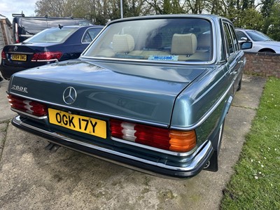Lot 5 - 1983 Mercedes - Benz 280E W123, 2746cc, automatic, 4 door saloon, reg. no. OGK 17Y