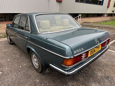 Lot 5 - 1983 Mercedes - Benz 280E W123, 2746cc, automatic, 4 door saloon, reg. no. OGK 17Y