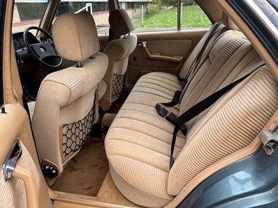 Lot 5 - 1983 Mercedes - Benz 280E W123, 2746cc, automatic, 4 door saloon, reg. no. OGK 17Y