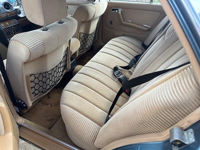 Lot 5 - 1983 Mercedes - Benz 280E W123, 2746cc, automatic, 4 door saloon, reg. no. OGK 17Y