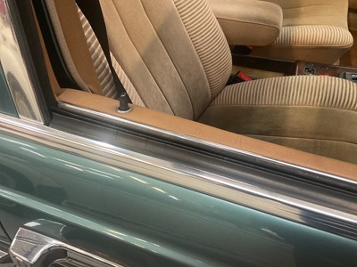 Lot 5 - 1983 Mercedes - Benz 280E W123, 2746cc, automatic, 4 door saloon, reg. no. OGK 17Y