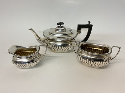 Lot 332 - 1920s silver three-piece tea set Birmingham 1927