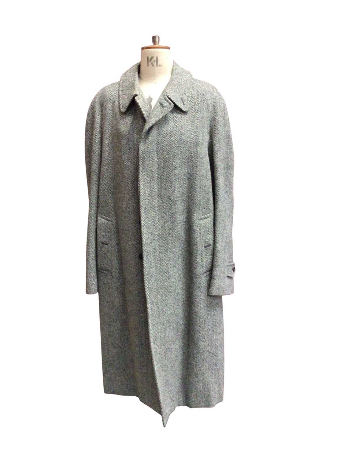 Lot 2150 - Burberrys' men's grey herringbone Harris Tweed overcoat. Size 52 RL.