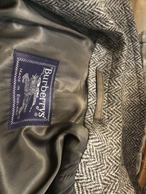 Lot 2150 - Burberrys' men's grey herringbone Harris Tweed overcoat. Size 52 RL.