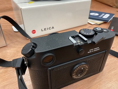 Lot 2360 - Leica M6 TTL kit