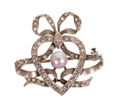 Lot 586 - Edwardian-style diamond and pearl sweetheart brooch