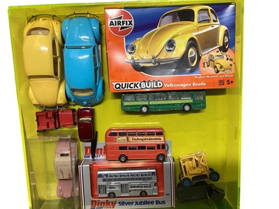 Lot 2015 - Dinky Supertoys diecast 20-Ton Lorry-Mounted Coles Crane, boxed No.972 & Elevator Loader, boxed No.964, plus Military models including 25-Pounder Field Gun Set No.697, boxed and other loose...