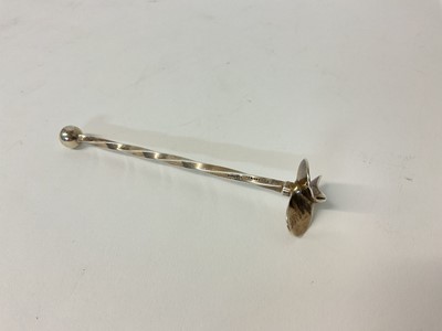 Lot 35 - Tiffany & Co. silver novelty silver cocktail stirrer in the form of a propeller