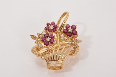 Lot 669 - 18ct gold ruby and diamond 'Giardinetto' pendant/brooch