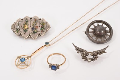 Lot 638 - Edwardian 9ct gold and blue stone pendant necklace, similar dress ring and three Victorian silver brooches (5)