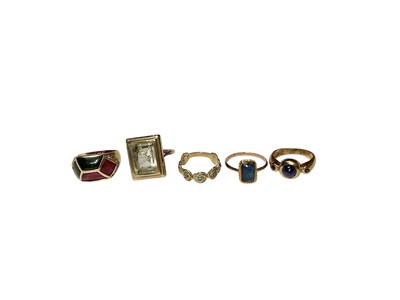 Lot 37 - Five gold gem set dress rings