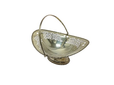 Lot 311 - 1930s silver cake basket