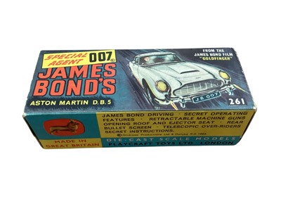 Lot 1852 - Corgi 1967 diecast 007 James Bond Gold Aston Martin DB5, boxed No.261