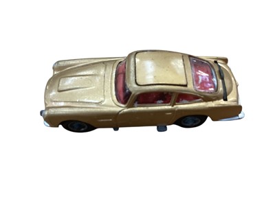 Lot 1852 - Corgi 1967 diecast 007 James Bond Gold Aston Martin DB5, boxed No.261