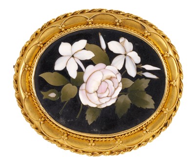 Lot 575 - Good quality 19th century pietra dura plaque brooch in gold mount with applied filigree decoration