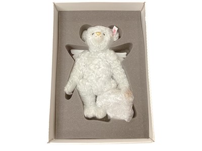 Lot 1976 - Steiff Lladro Angel Bear 676833, 28cm, limited edition 236/2007