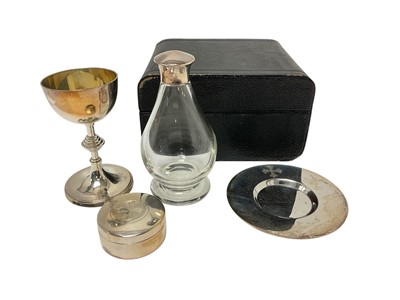 Lot 384 - Silver communion set in fitted case