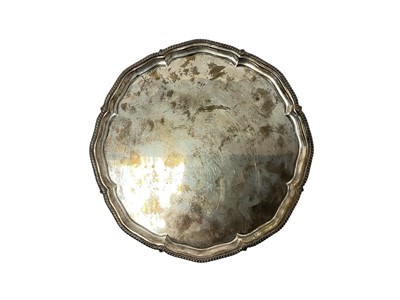 Lot 345 - Early 20th century silver salver, of octagonal form with narrow gadrooned border Sheffield 1921