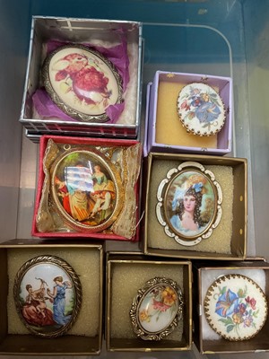 Lot 3 - Collection of vintage brooches including micro mosaic, paste set, Christian Lacroix 'Nöel 1998' gilt metal brooch etc