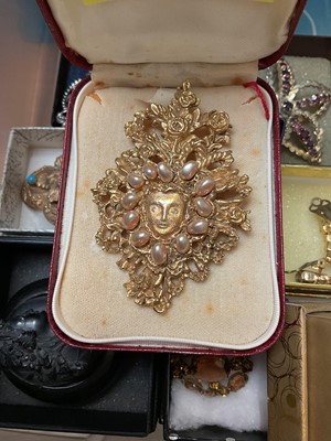 Lot 3 - Collection of vintage brooches including micro mosaic, paste set, Christian Lacroix 'Nöel 1998' gilt metal brooch etc