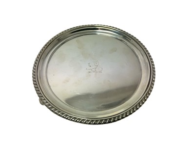 Lot 396 - George III silver circular salver, S.C.Y. & Co. Sheffield, 1797,...