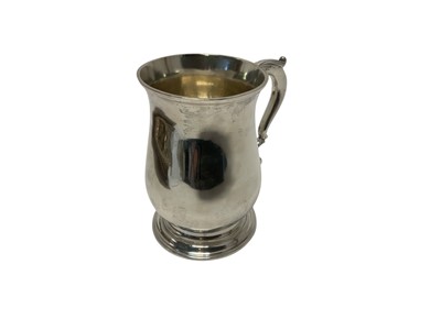 Lot 317 - George II silver tankard, London 1747, F.C.