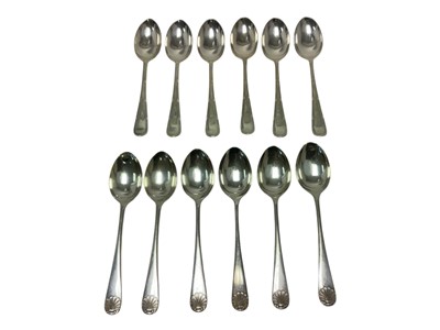 Lot 270 - Two sets of six teaspoons