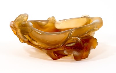 Lot 1020 - Chinese carved agate brush washer