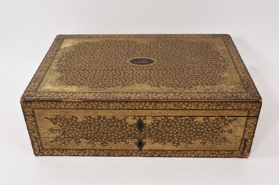 Lot 903 - Early 19th century Chinese gilt papier mâché lidded box, centred by oval initialled ca...